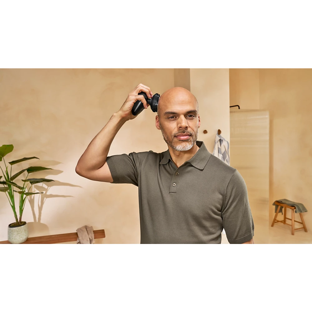 Norelco Head Shaver Pro 5000 Series Essential shaver with ComfortCut Blades (HS5980/40)