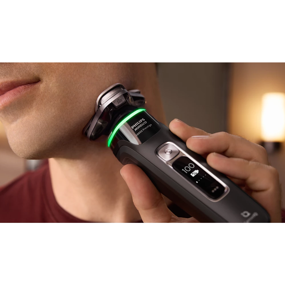 Norelco i9000 Prestige Wet&amp;Dry Electric Shaver with SenseIQ (XP9200/82)