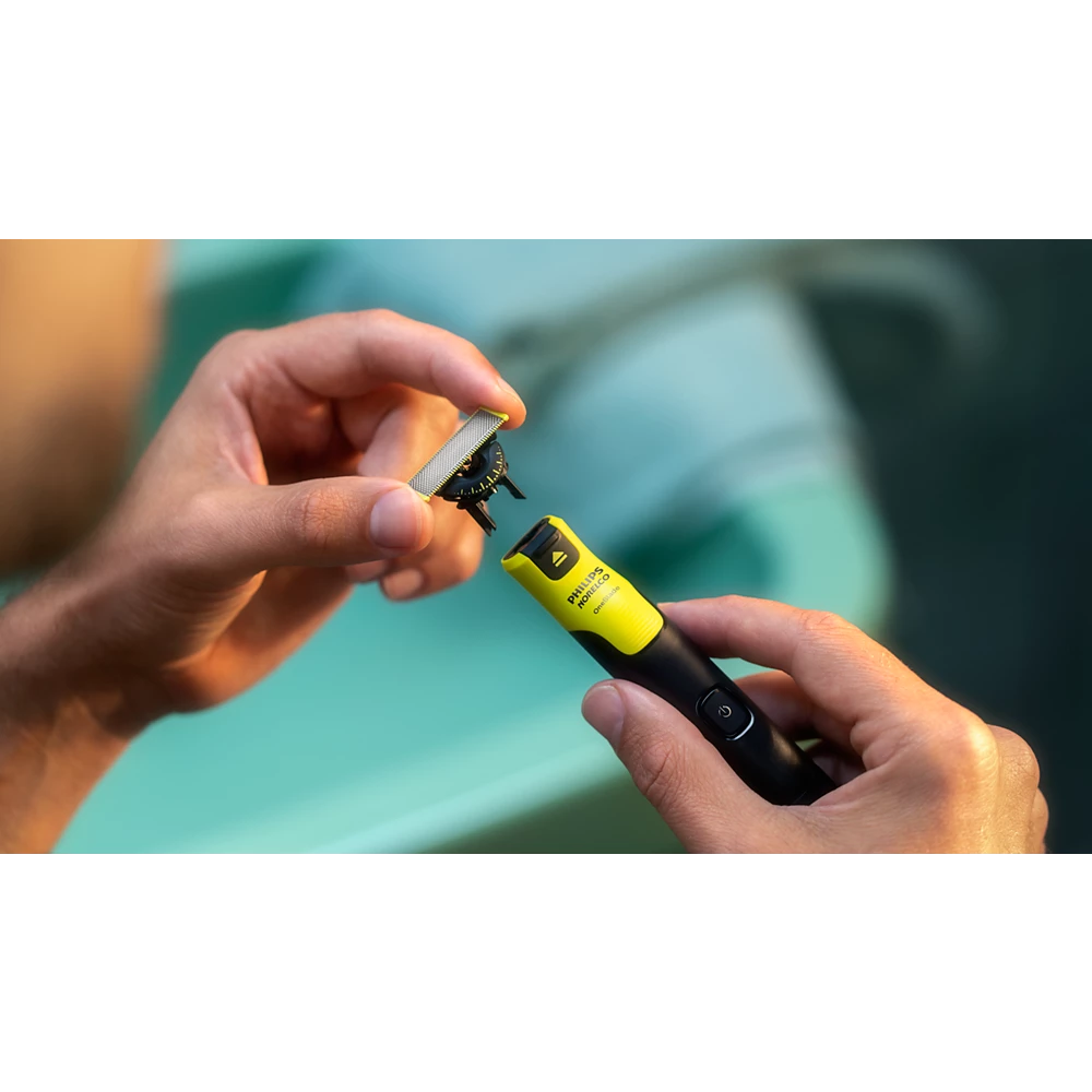 Norelco OneBlade 360 with Connectivity Face + Body (QP4631/90)