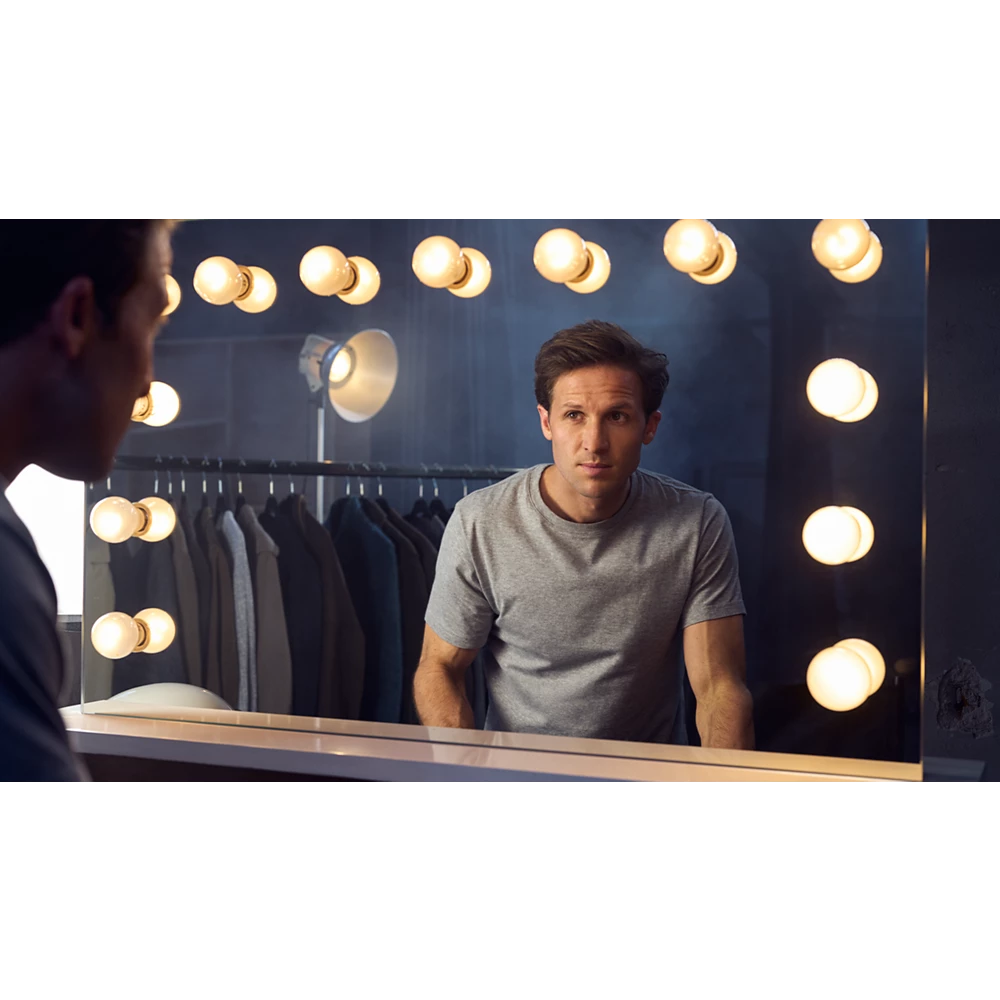 Norelco Shaver series 7000 Wet &amp; Dry electric shaver (S7887/82)